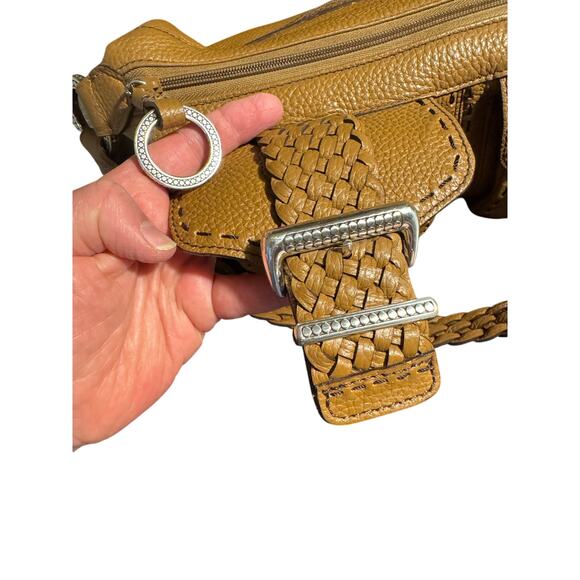 Brighton shoulderbag in tan pebble leather - Picture 5 of 9